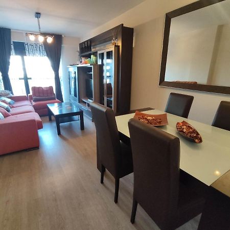 Precioso Apartamento Con Terraza, Pistas De Padel Y Piscinas Lägenhet Castro Urdiales Exteriör bild