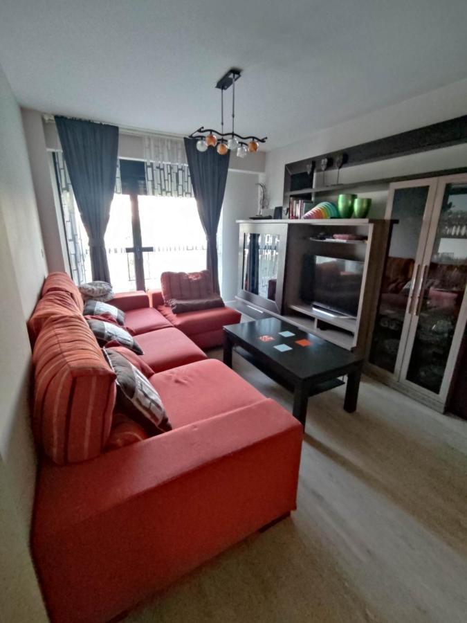 Precioso Apartamento Con Terraza, Pistas De Padel Y Piscinas Lägenhet Castro Urdiales Exteriör bild